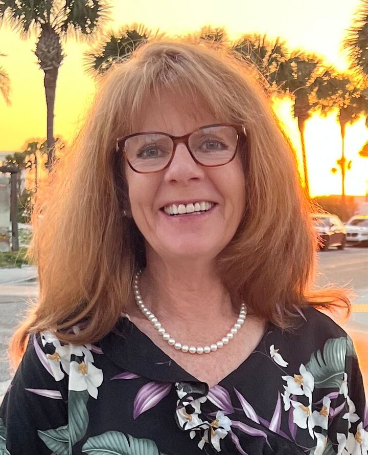 Julie Castro, Sales Associate in Ocala, Ellison Realty