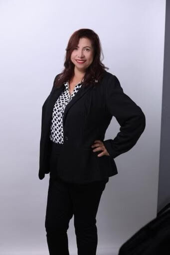 Karla Lopez,  in Bloomington, Synergia Realty