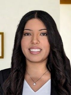 Isamar Winzenread, Real Estate Broker in Indianapolis, Scheetz