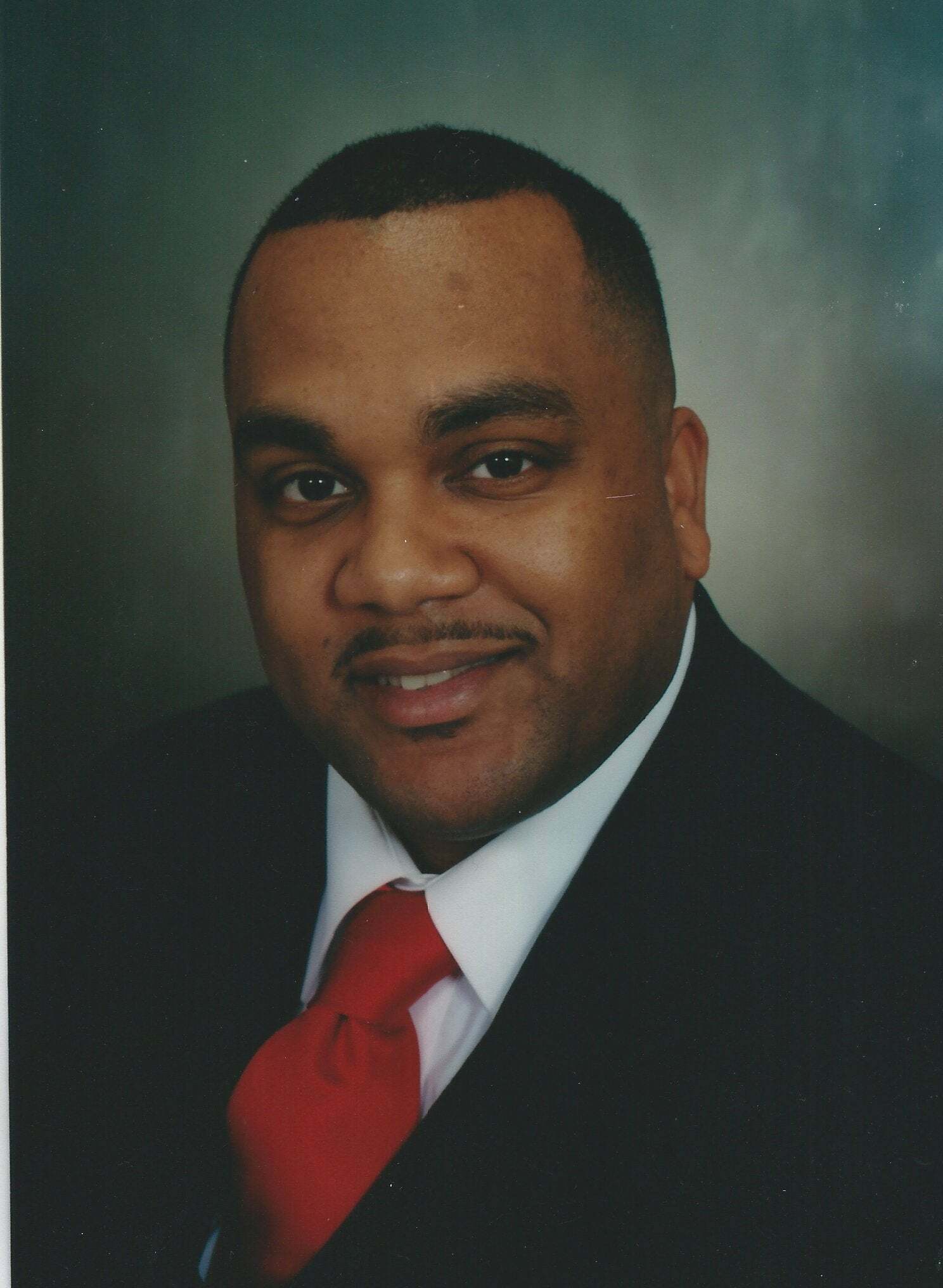 Robert Chester, Associate Real Estate Broker in Sewell, Maturo