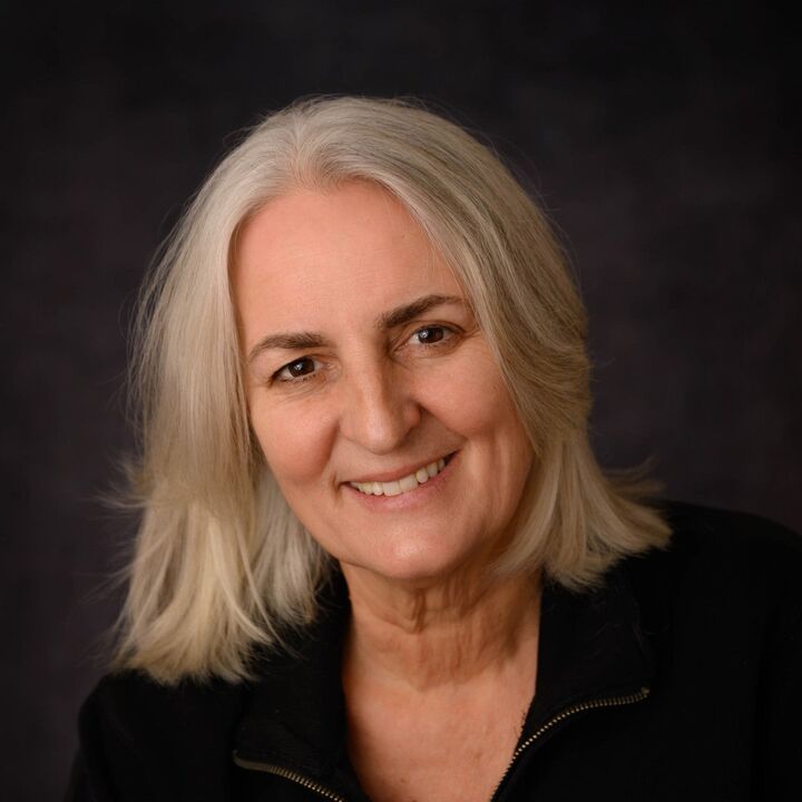 Maura Spery, Real Estate Salesperson in Moriches, M&D Good Life