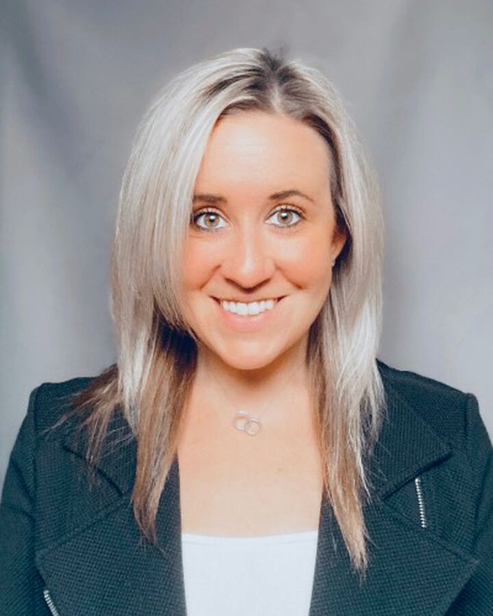 Stephanie McMahon, Real Estate Salesperson in McHenry, North East