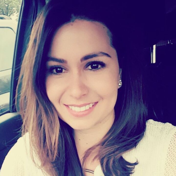 Natalie Vasquez, Real Estate Salesperson in Liverpool, Leah's Signature