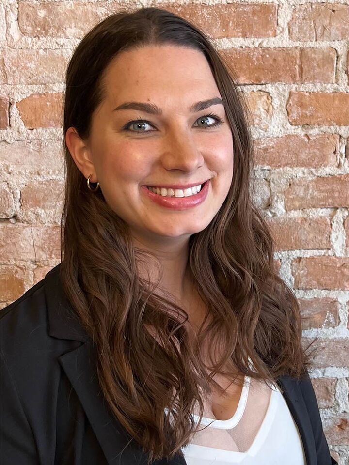 Sammi Weiser, Real Estate Salesperson in Beloit, Affiliated