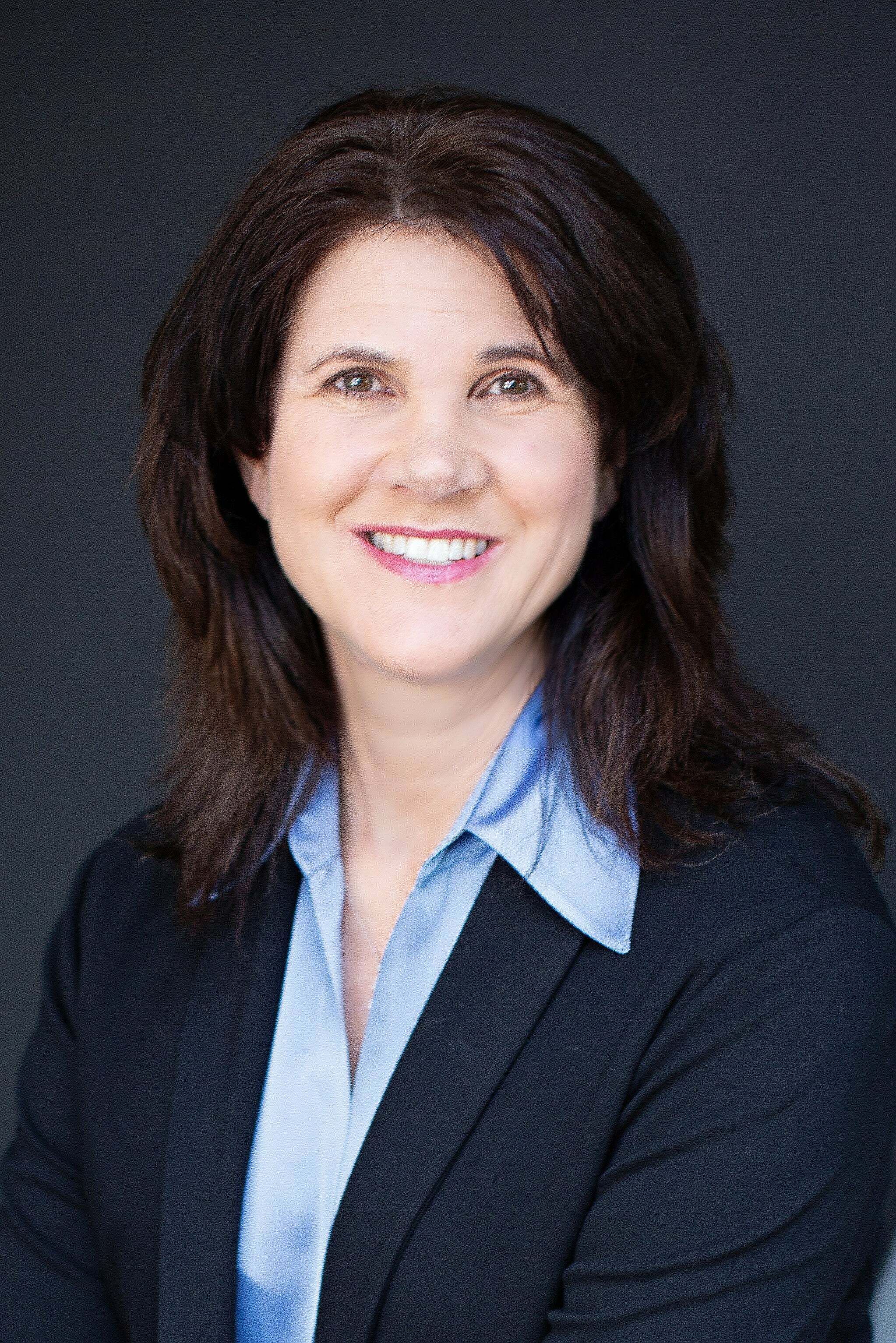 Tracy Baker, Real Estate Salesperson in San Diego, West