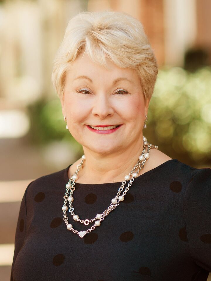 Monika Edwards Harrison, Real Estate Salesperson in McLean, McEnearney