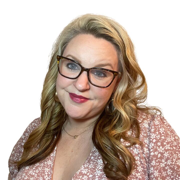 Samantha McClain,  in Newport, Realty ONE Group Willamette Valley & At The Beach