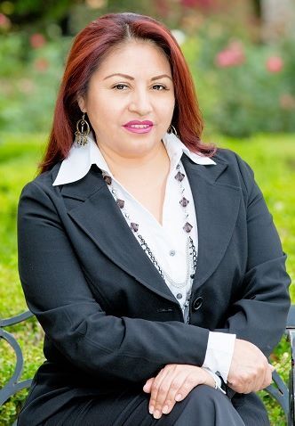 Adela Hernandez, Real Estate Salesperson in Mission Hills, Masters