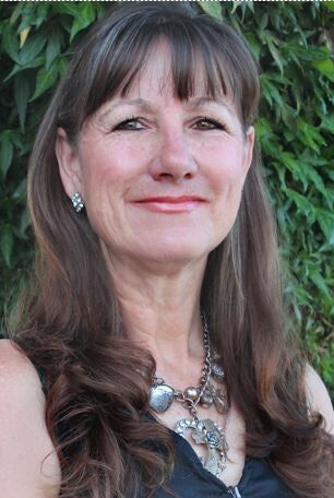 Raeanne Jones, Associate Real Estate Broker in Shawnee, North East