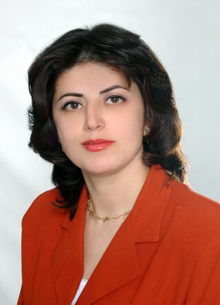 Malekeh Darabi,  in Vaughan, Coldwell Banker The Real Estate Centre, Brokerage