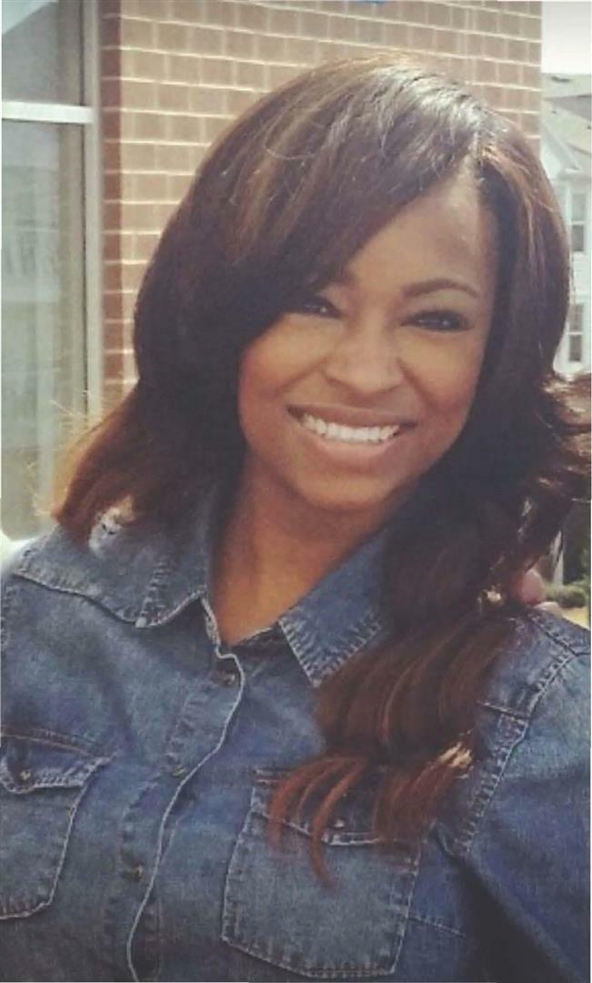 Shannika Marlow,  in Charlotte, ERA Live Moore