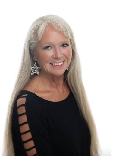 Laurie Shipp, Real Estate Salesperson in Lindale, First Group