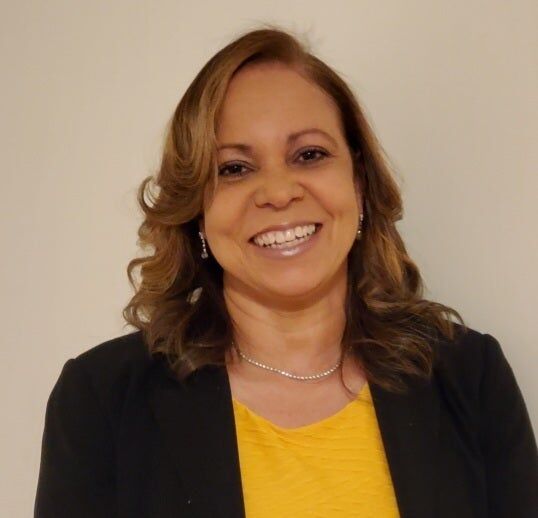 Sparkl West, Real Estate Salesperson in Saint Louis, Premier Group