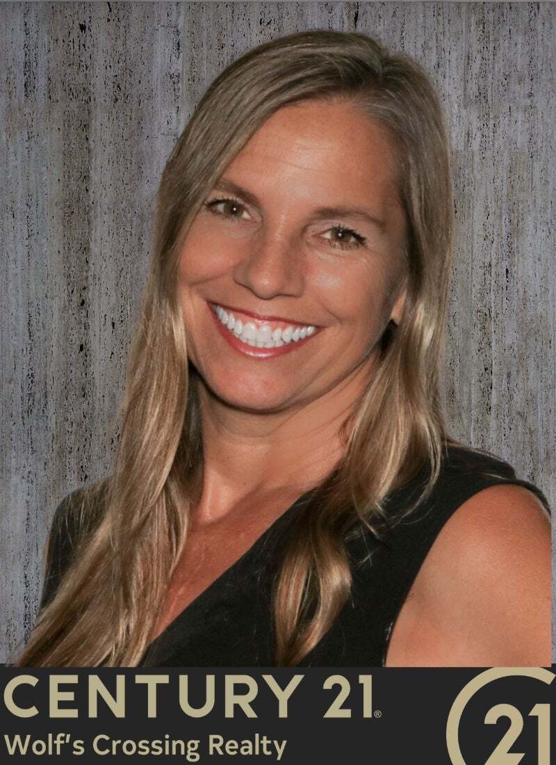 Lynn Aldrich, Associate Broker in Saint Cloud, Wolf's Crossing Realty