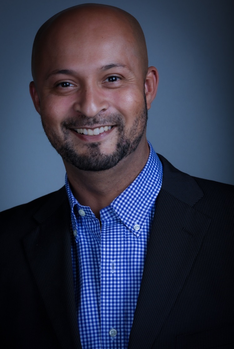 Emerson Huezo, in Simi Valley, Pinnacle Estate Properties