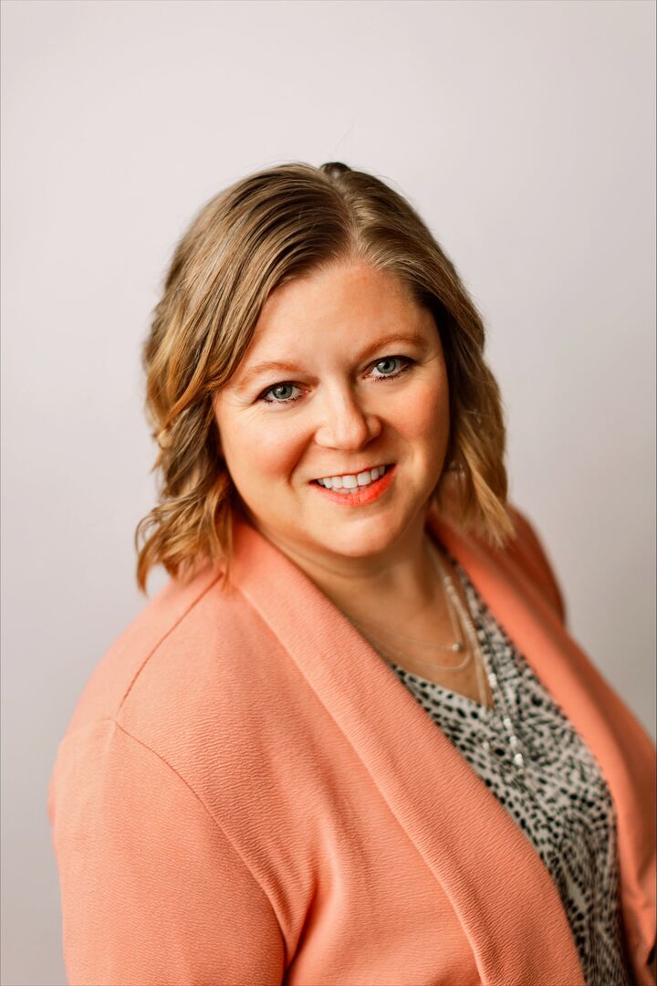 Jen Hiles, Real Estate Salesperson in Bismarck, Morrison Realty