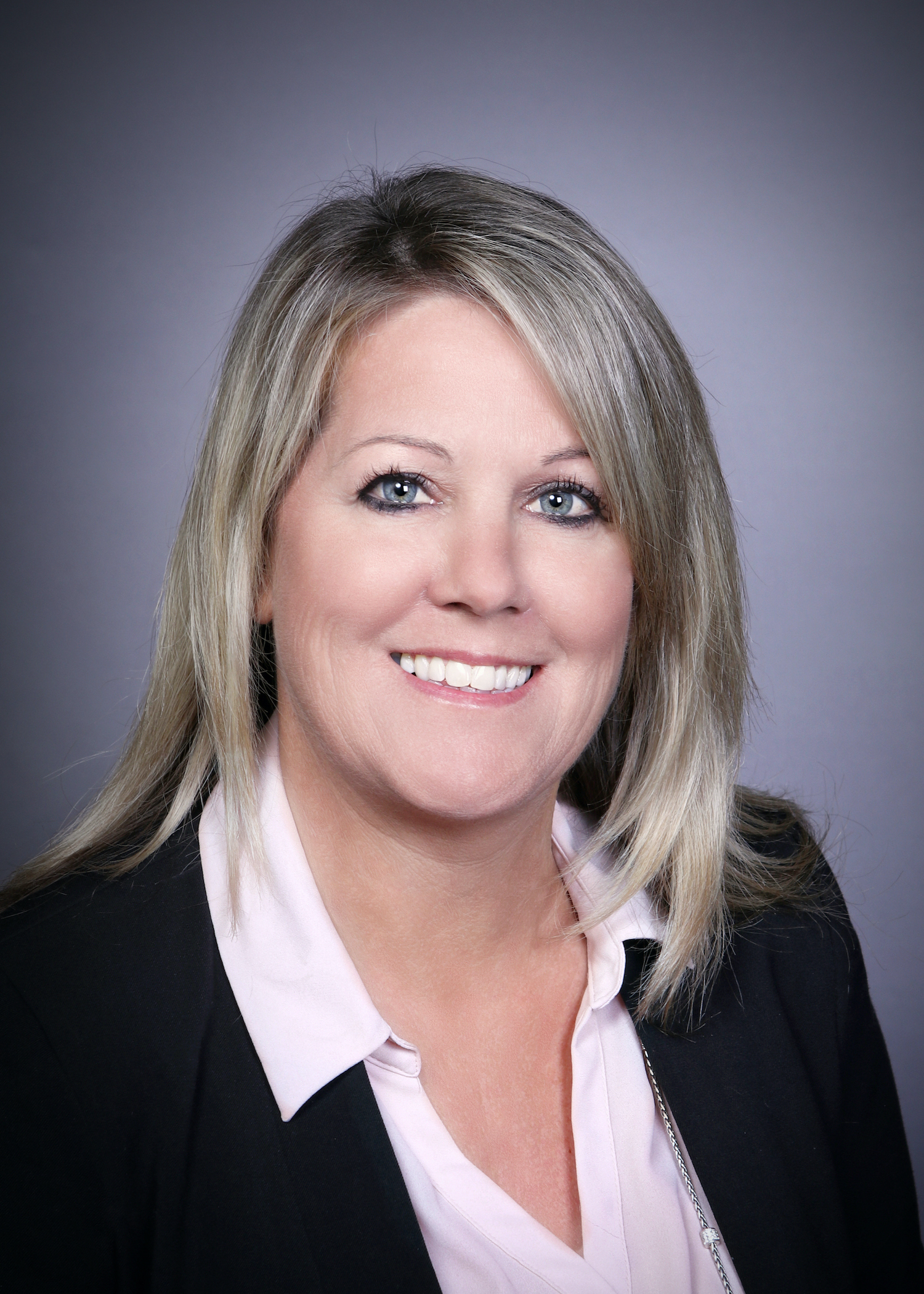 Karen Gardner, in Valencia, Pinnacle Estate Properties