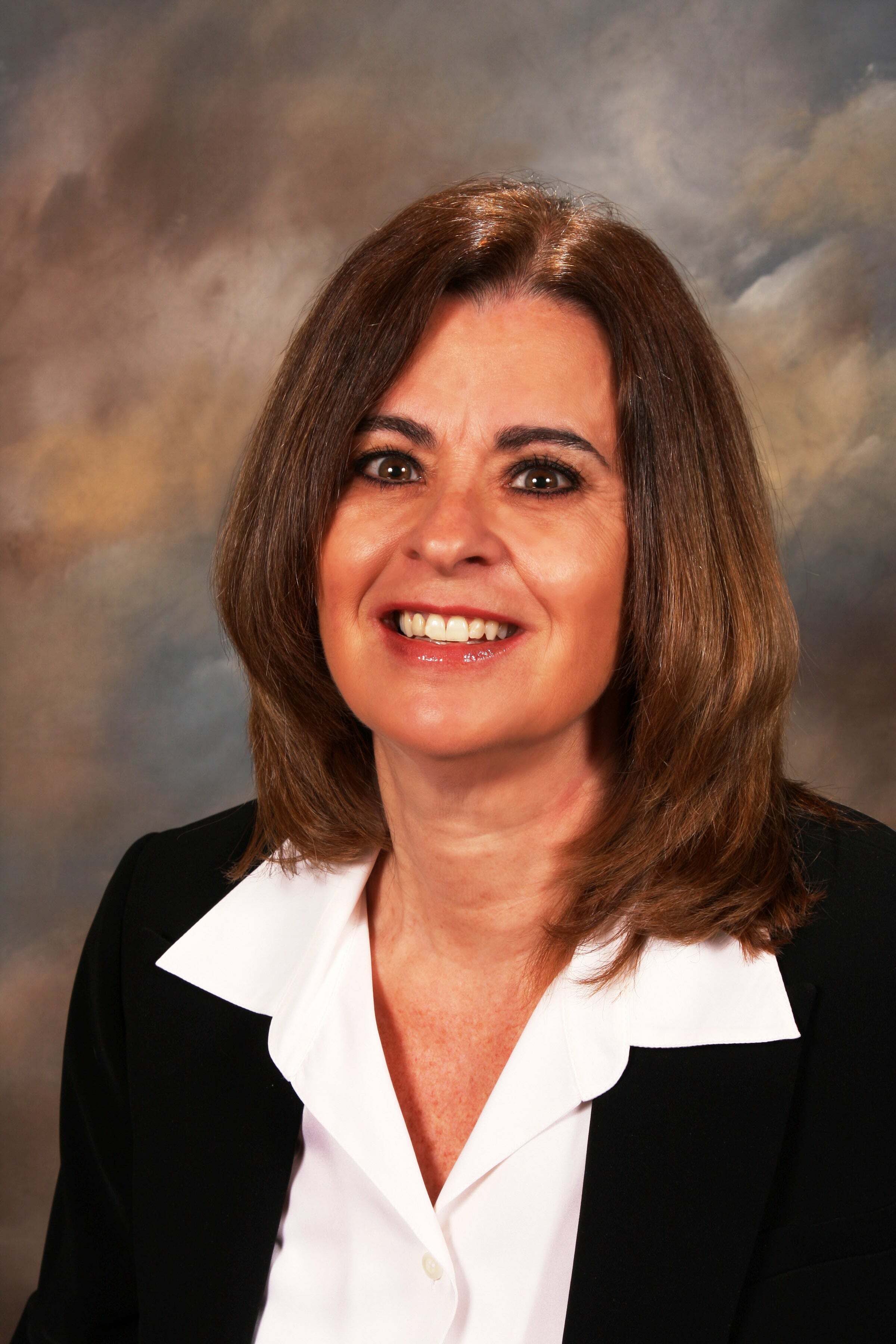 Sharon Whiting, Real Estate Salesperson in Fair Oaks, Reliance Partners