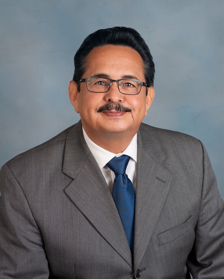 Jose Perez, Real Estate Salesperson in Santa Maria, Masters