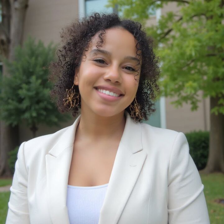 Alicia Funk,  in Edwardsville, Brown Realtors