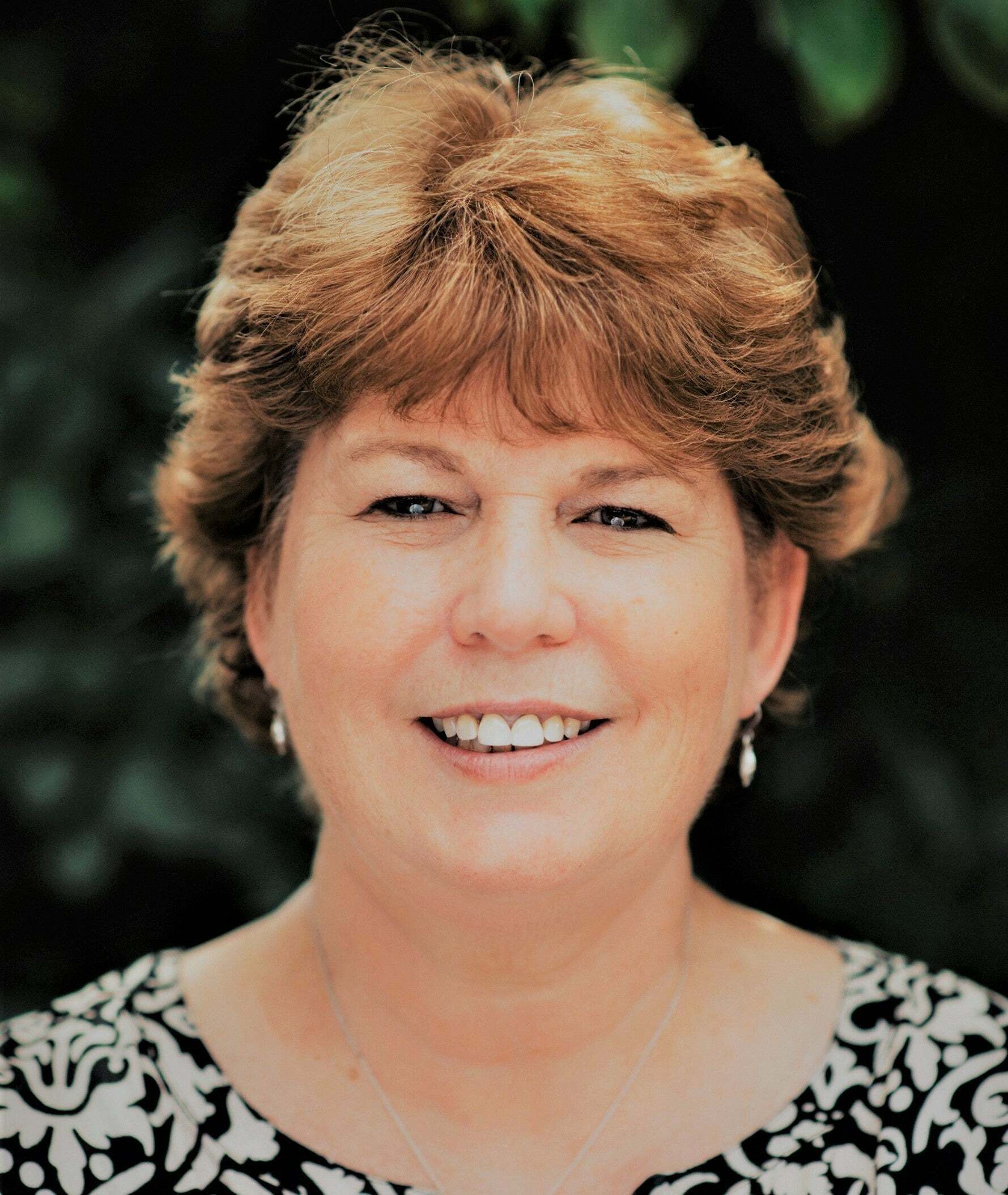 Suzanne Koonce, Real Estate Broker in Washougal, Columbia River Realty ERA Powered