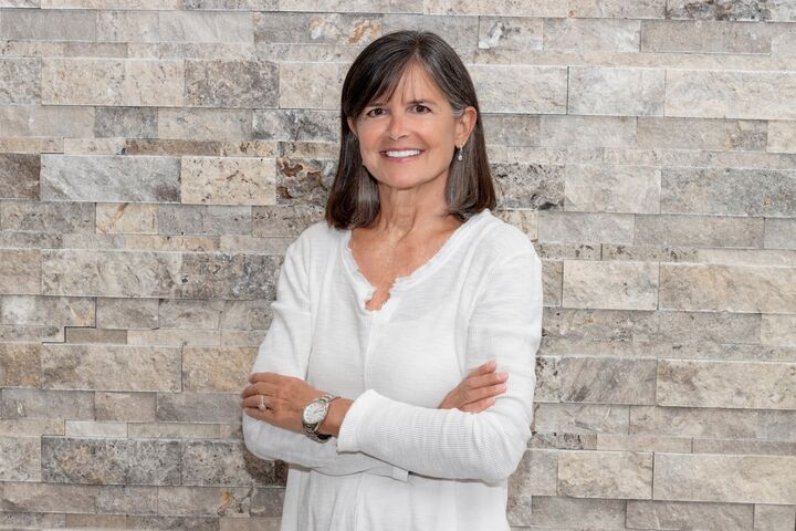 Brenda Masse, Real Estate Salesperson in Newtown, Hearthside