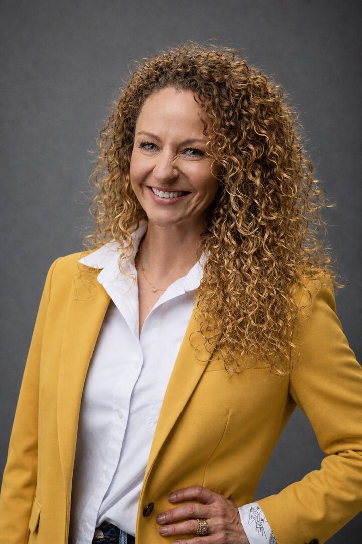 Nadia Hicks, Real Estate Salesperson in Lindale, First Group