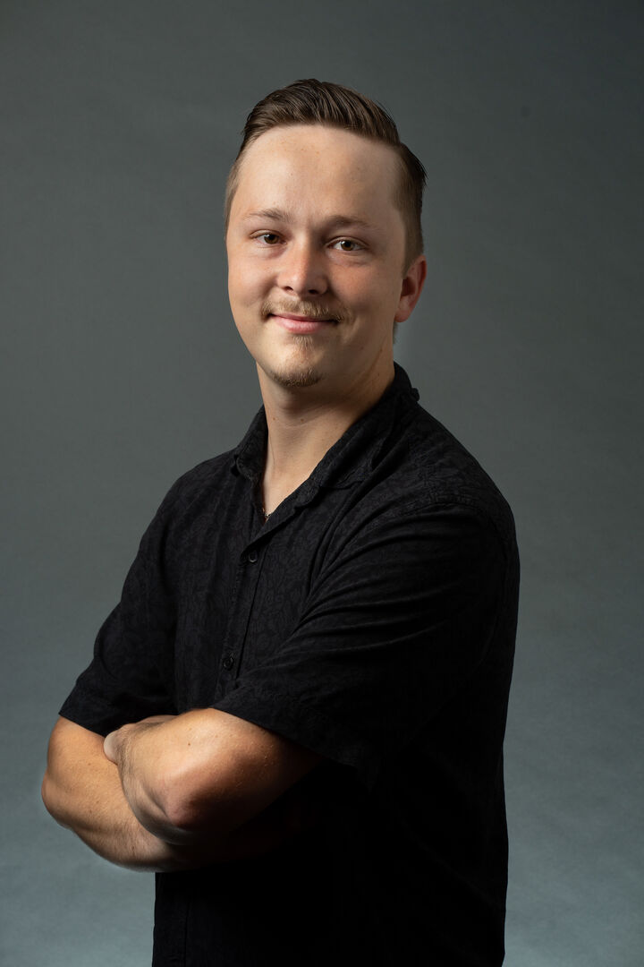 Travis Johnson Woodland Hills Pinnacle Estate Properties