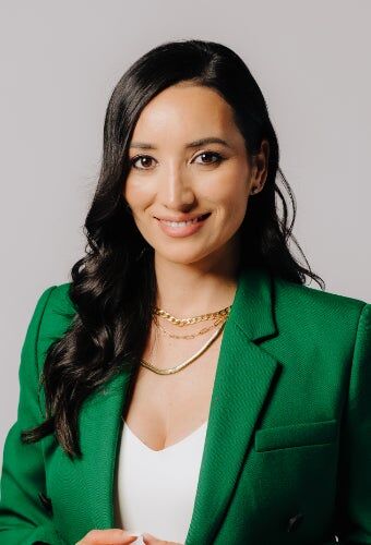 Elena Birrueta, Real Estate Broker in Kennewick, Tomlinson
