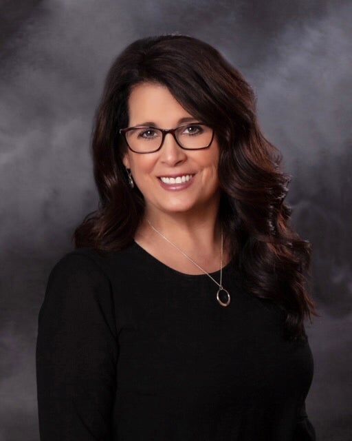 Kendra Minton, Real Estate Broker in Flushing, Signature Realty