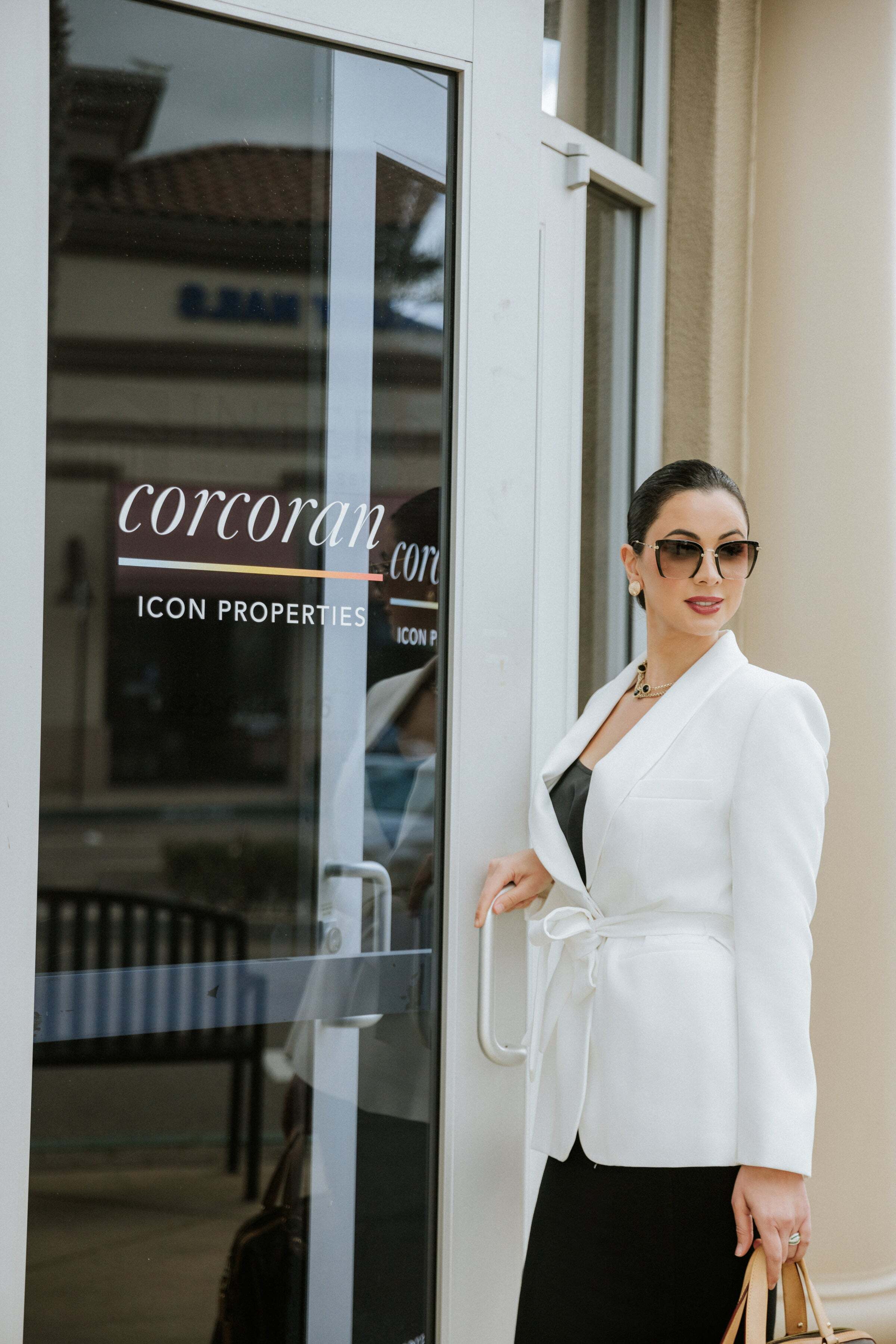 Dania Razaqi, Real Estate Salesperson in Brentwood, Corcoran Icon Properties