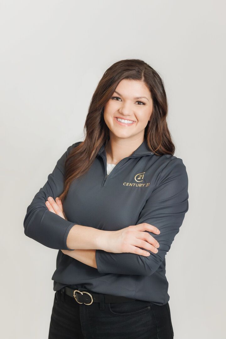 Shelly Frauendorfer, Real Estate Salesperson in Columbus, Realty Team