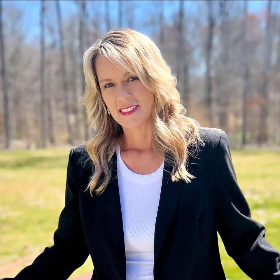 Jennifer Freeman, Real Estate Salesperson in Gainesville, Elite