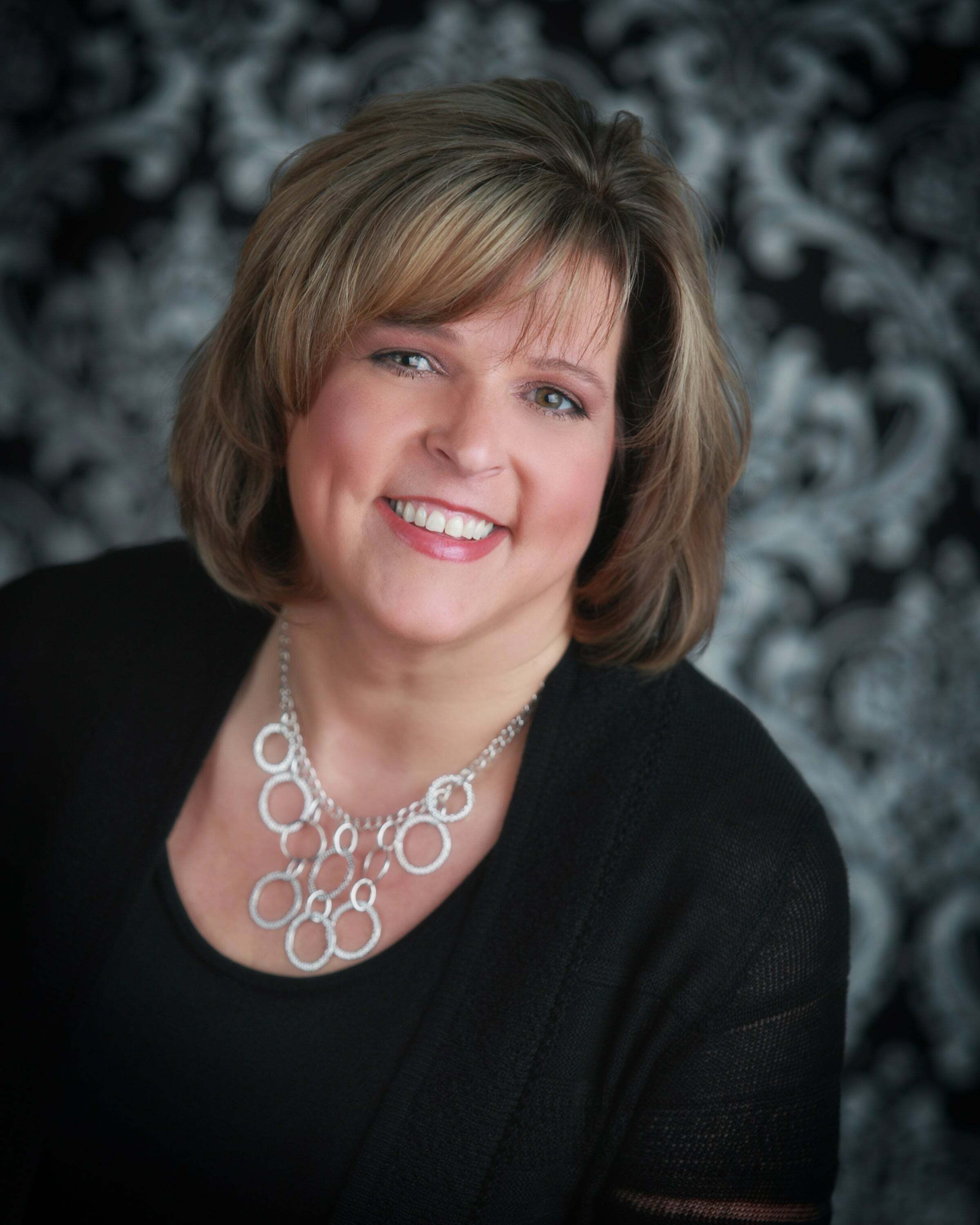 Kathy Deal, Real Estate Salesperson in Fredericksburg, Elite