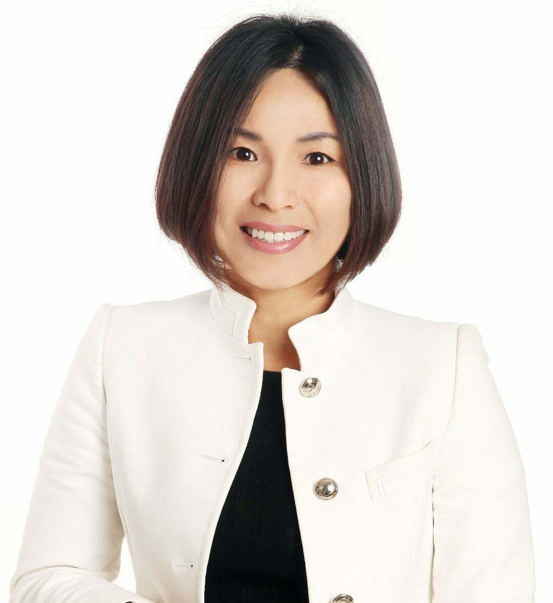Nicole Rhee,  in Irvine, Platinum Properties
