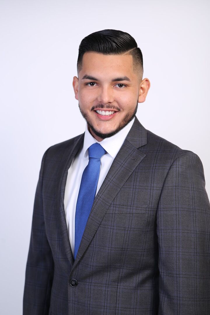 Francisco Navarro, Real Estate Salesperson in Rancho Cucamonga, PrimeTime Realtors