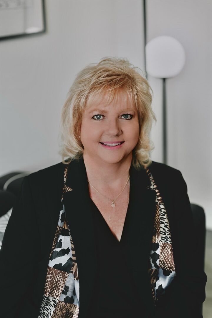 Lisa Landen, Real Estate Salesperson in Titusville, Paradise Palm