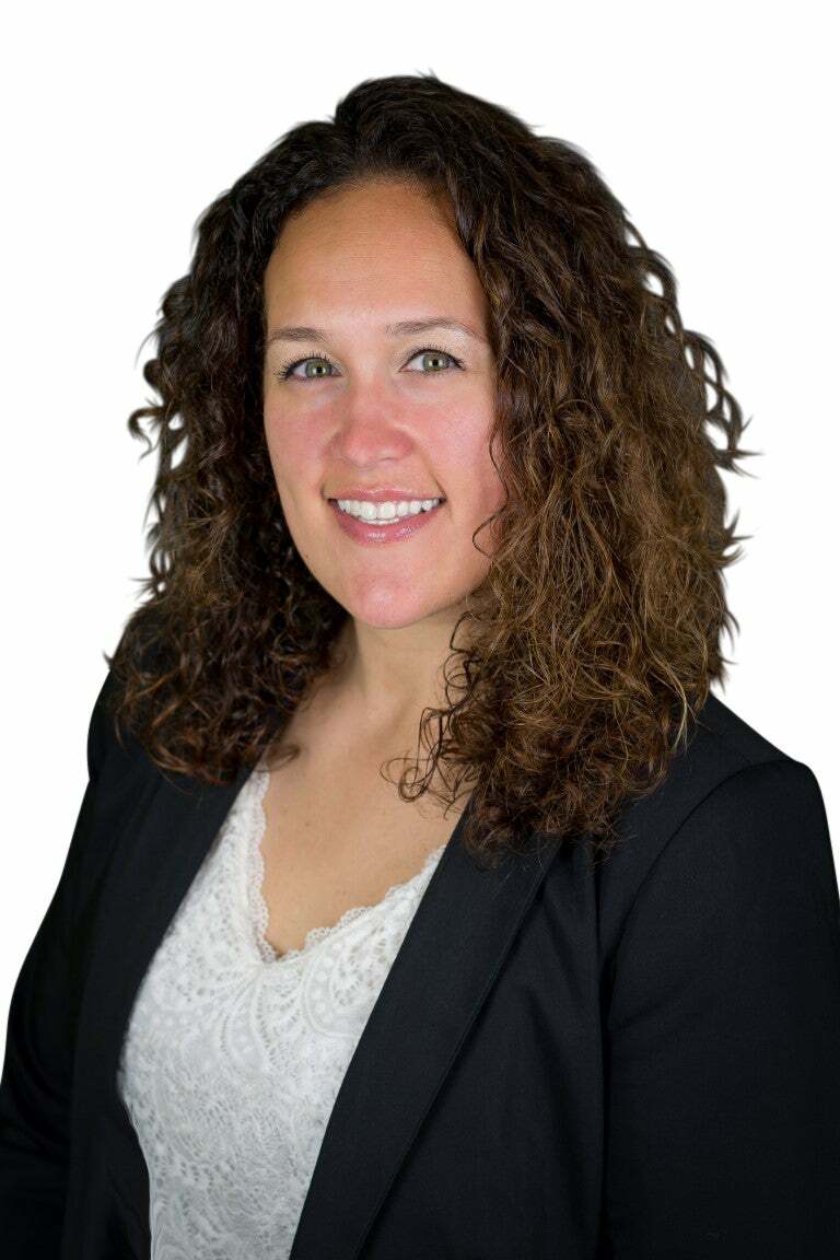 Tracey Mikucki, Real Estate Salesperson in Lindenhurst, AA Realty