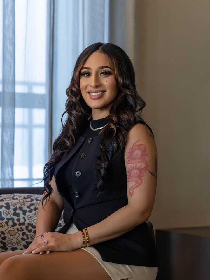 Elida Godoy-Castro, Real Estate Salesperson in Portage, Affiliated