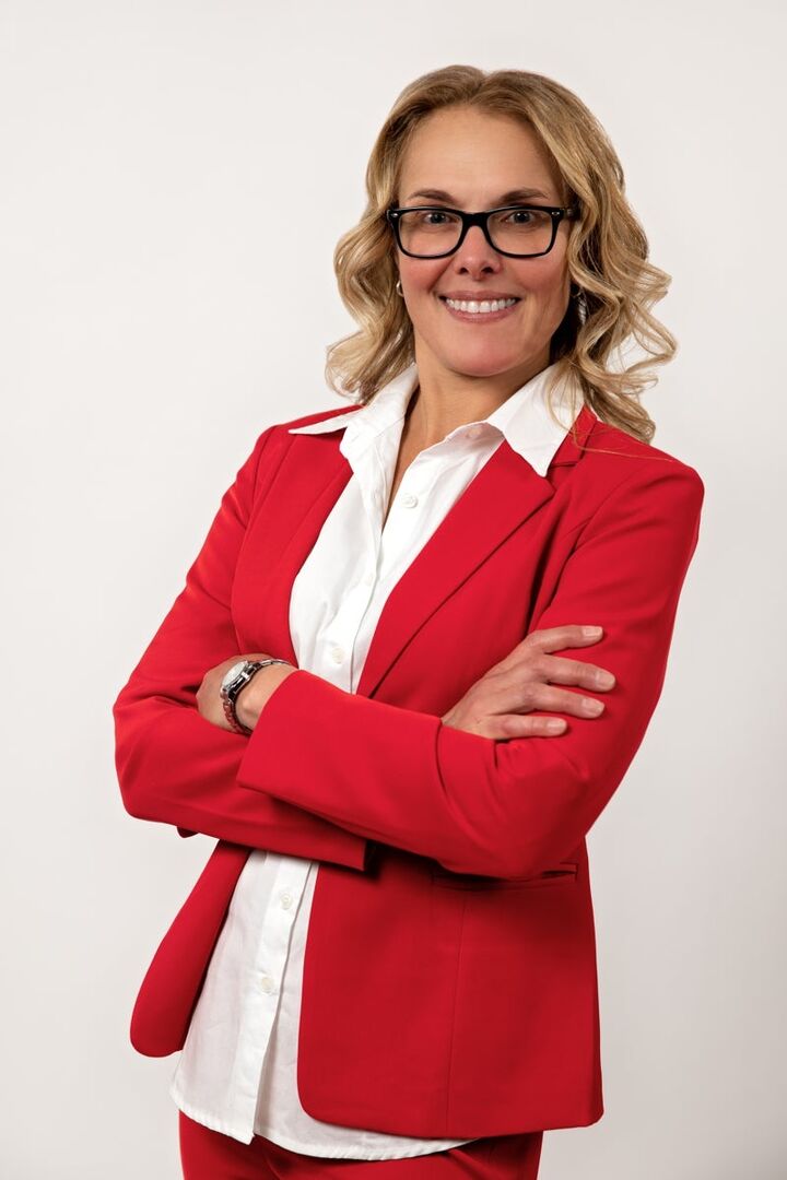 Lacy Knopsnyder, Real Estate Salesperson in Bedford, Premier