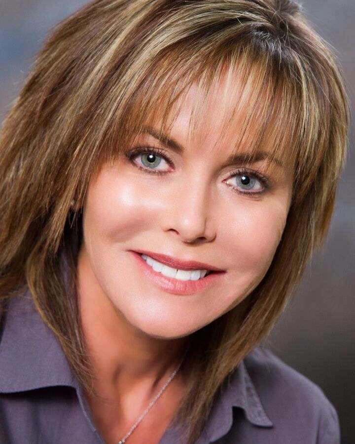 Donna Tancredi, Sales Associate in Henderson, Universal