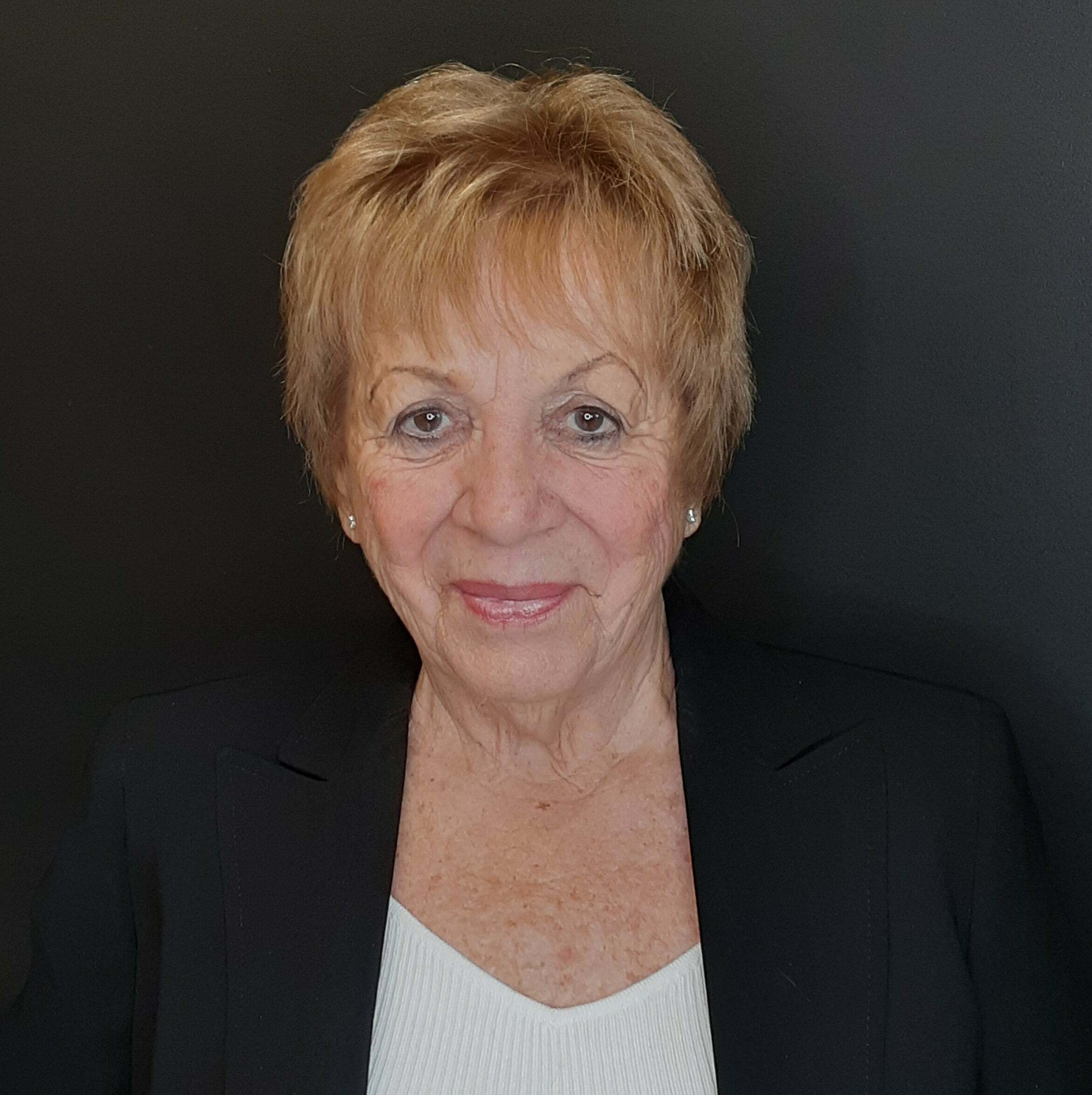 Agnes Aaron, Real Estate Salesperson in Medford, Alliance