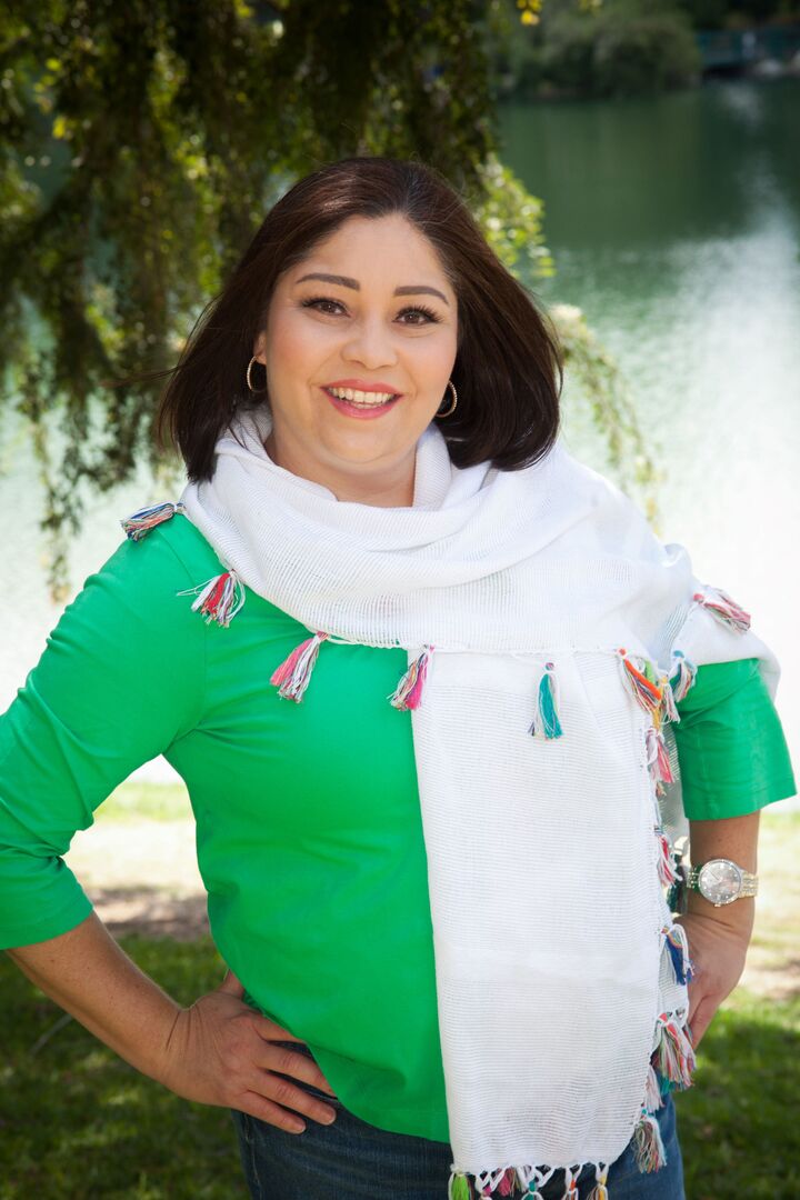 Terry Munoz, Real Estate Salesperson in Downey, LOTUS