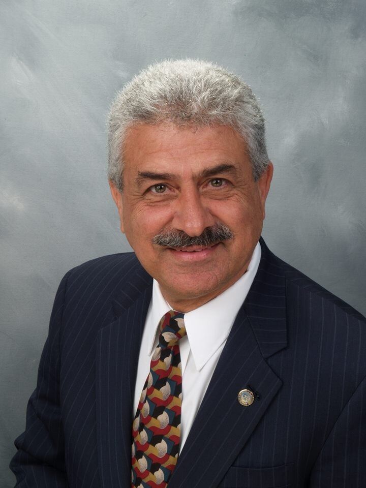 Francois Takle, Real Estate Salesperson in La Canada Flintridge, Hallmark Realty