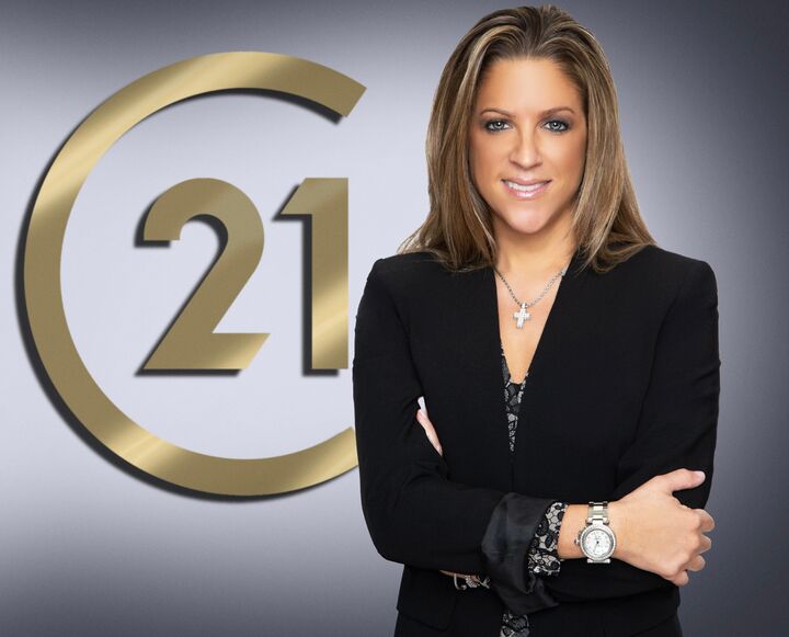 Jennifer Szewcyk, Associate Real Estate Broker in Caldwell, Cedarcrest Realty, Inc.