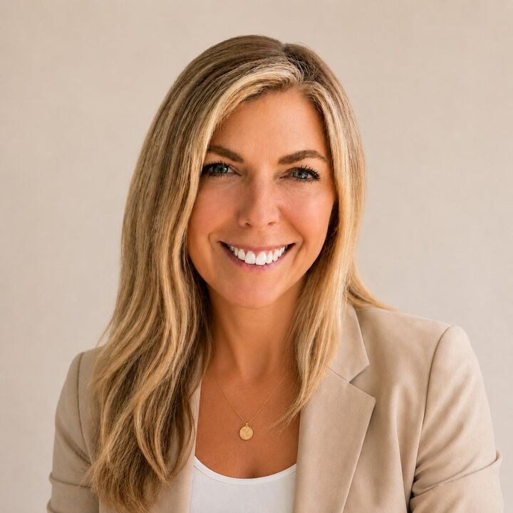 Carolyn Van Horn, Real Estate Broker in Carmel, Scheetz