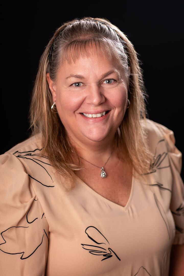 Rhonda Shade, Real Estate Salesperson in Winchester, ERA OakCrest Realty, Inc.
