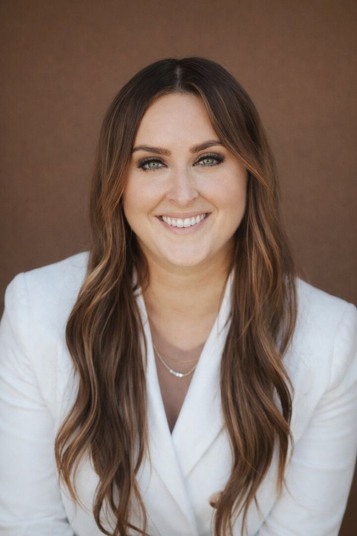 Alley Savin, Real Estate Broker in Olympia, Van Dorm Realty