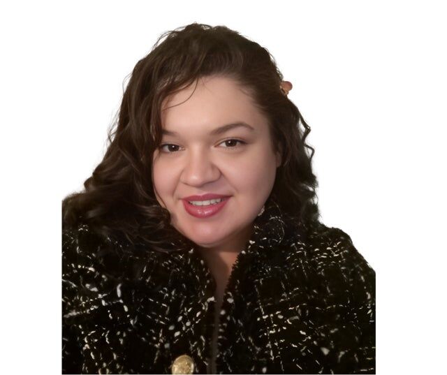 Danielle Rios, Associate Real Estate Broker in Tullahoma, Wright Realty