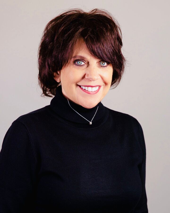 Reida Kimes, Real Estate Salesperson in Sikeston, Premiere Realty